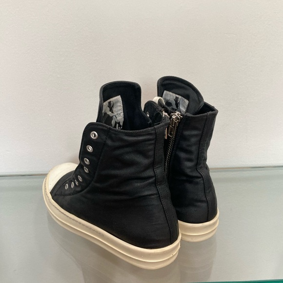 SOLD - Picture 4 of 13